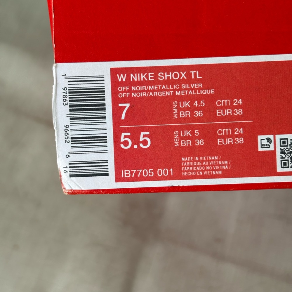 Nike Shox TL Women's Sneakers - Metallic Silver